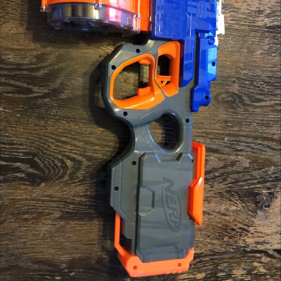 Nerf Elite Hyperfire - Picture 2 of 3